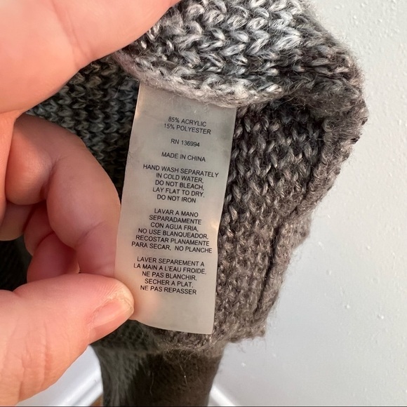 Sioni Waterfall Cardigan Gray Checkered - Picture 9 of 9